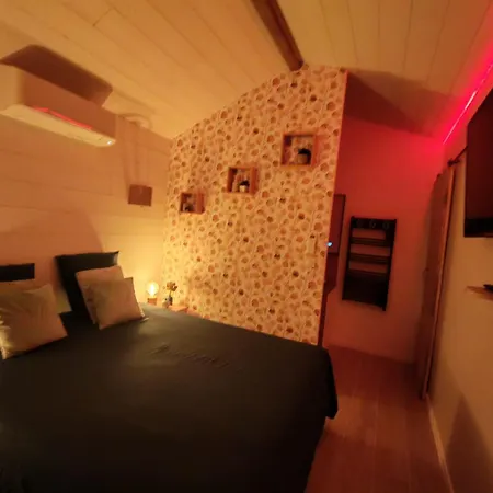 De Charme Avec Proche Bassin فندق مبيت وإفطار 3*